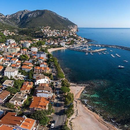 Apartament Yellowhouse Cala Gonone Zewnętrze zdjęcie