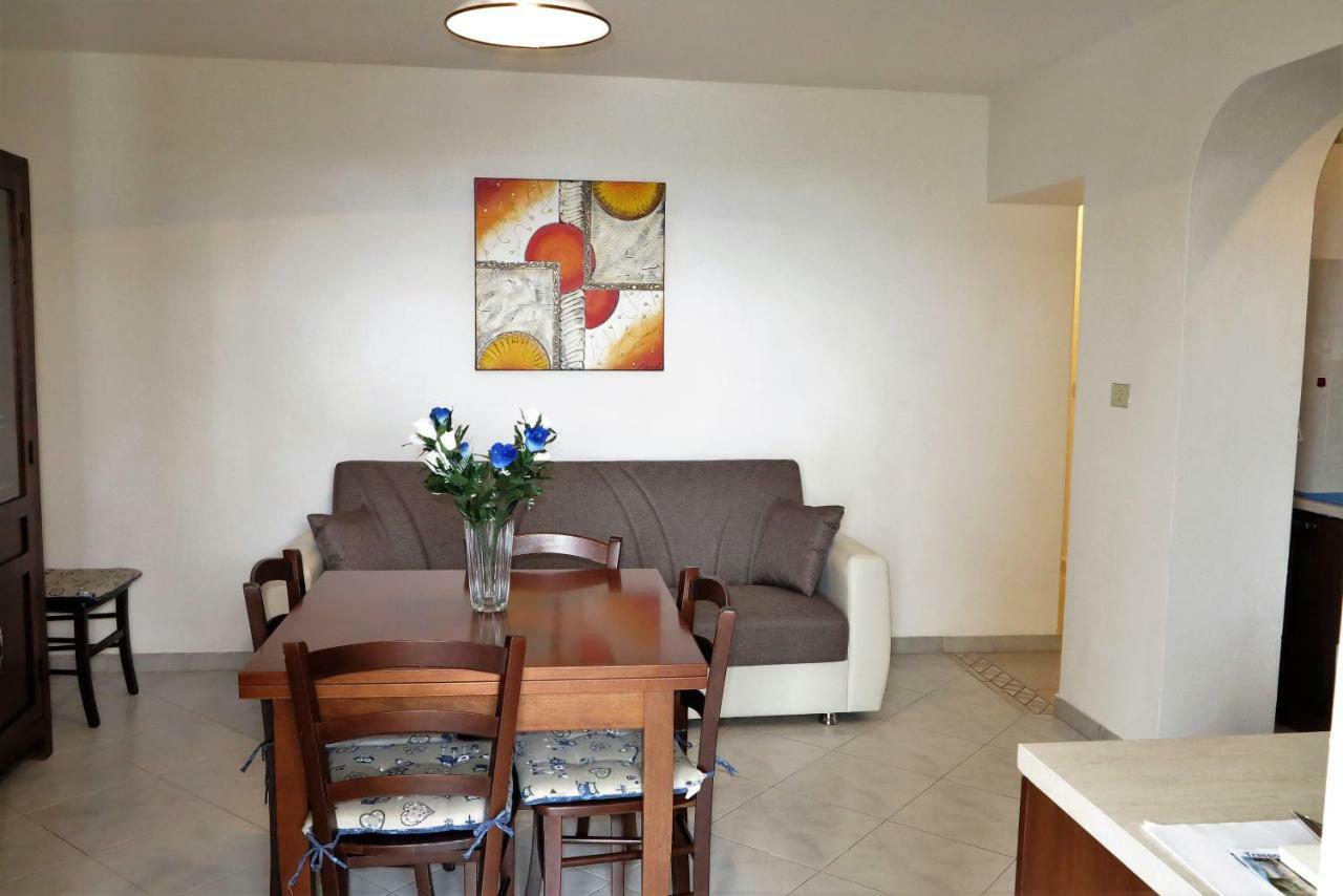 Apartament Yellowhouse Cala Gonone Zewnętrze zdjęcie