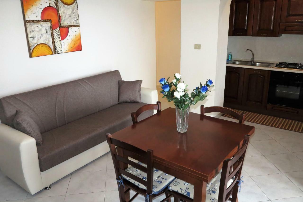 Apartament Yellowhouse Cala Gonone Zewnętrze zdjęcie